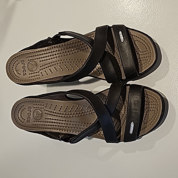 Crocs, high heels sandals, waterproof. Brown size 10 - Picture 5 of 5